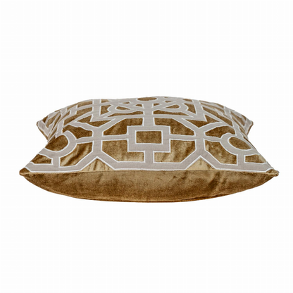 Parkland Collection Hazel Transitional Throw Pillow