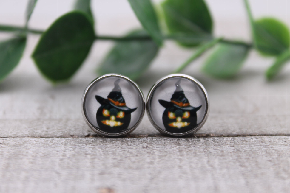 Witchy Jack-O-Lantern || Glass Stud Earrings || Hypoallergenic