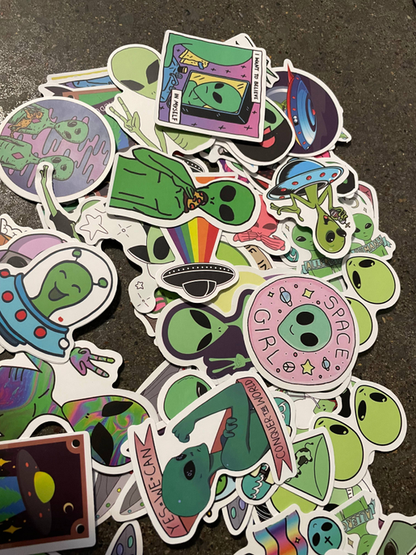 Alien stickers (Random)