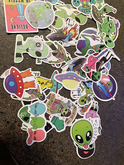 Alien stickers (Random)