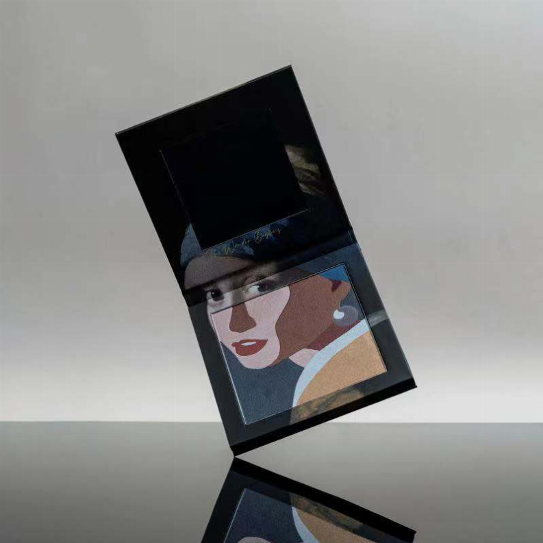 The Girl with a Pearl Earring Artistic Eyeshadow Palette