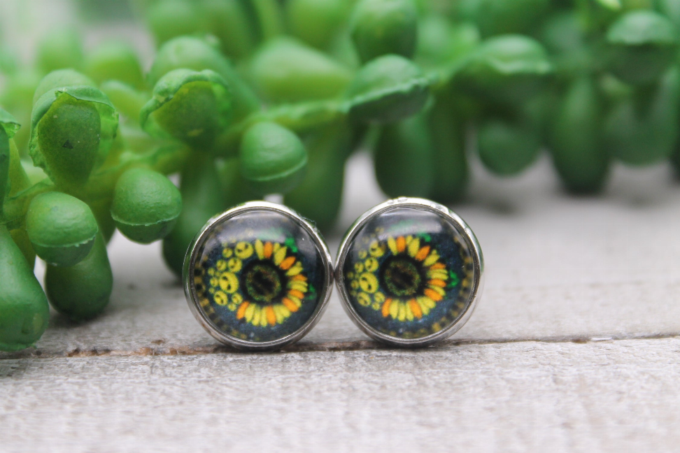 Jack Sunflower || Glass Stud Earrings || Hypoallergenic