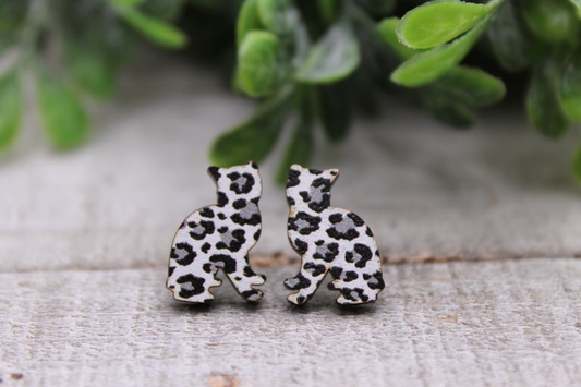 Snow Leopard (Micro) Cats || 14mm Stud Earrings