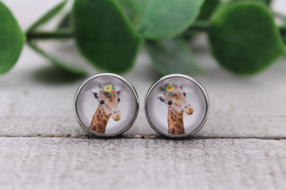 Floral Crown Giraffe || Glass Stud Earrings || Hypoallergenic