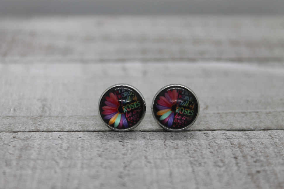 Be A Daisy  Glass Stud Earrings