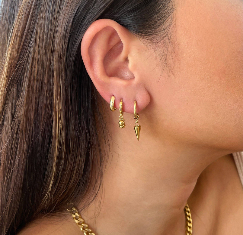 Copy of CARA GOLD DAINTY SPIKE HUGGIE EARRINGS