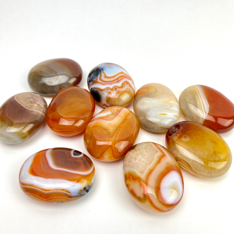 Banded Carnelian Palmstone | 35-45mm