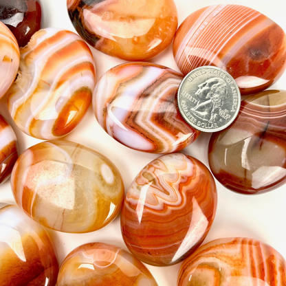 Banded Carnelian Palmstone | 35-45mm