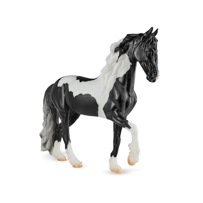 Breyer Traditional 1:9 Scale Model Horse § Battlefield Angle HP