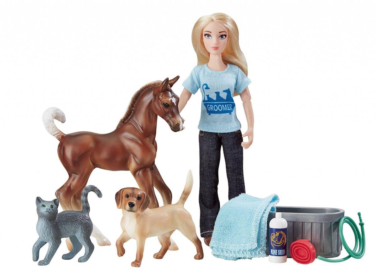 Breyer Classics Pet Groomer 6" Doll and Animals Set