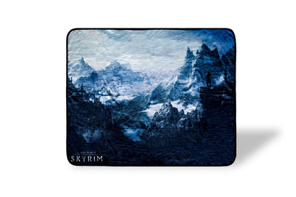 The Elder Scrolls Skyrim Video Game Fleece Throw Blanket § 60 x 45 Inches