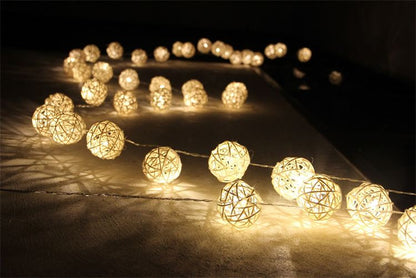 1 Set of 20 LED Cream White 5cm Rattan Cane Ball Battery Powered String Lights Christmas Gift Home Wedding Party Bedroom Decoration Table Centrepiece