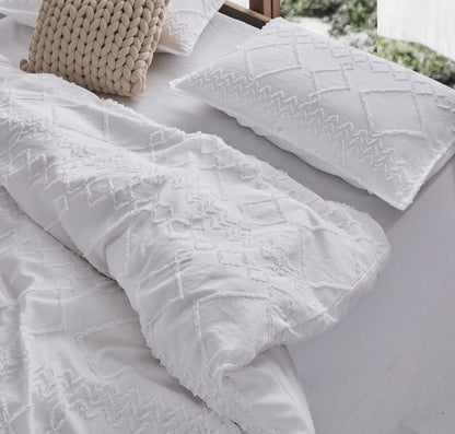 Tufted ultra soft microfiber quilt cover set-super king white