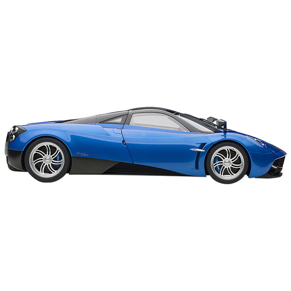 Pagani Huayra Metallic Blue with Black Top and Silver Wheels 1/12 Model Car by Autoart