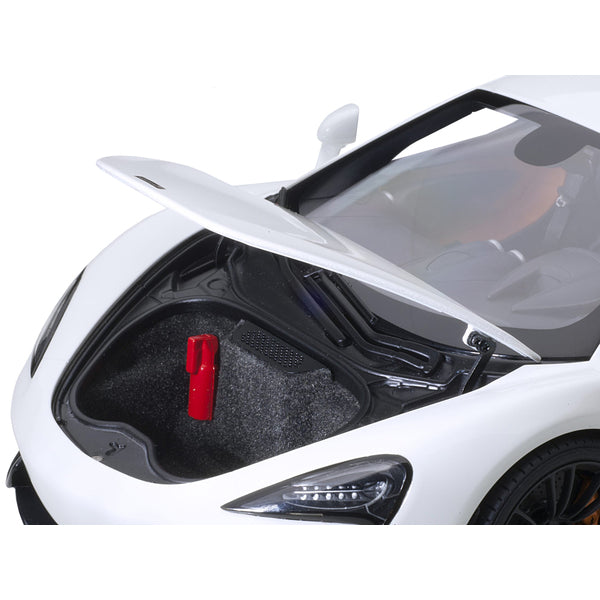 Mclaren 570S White with Black Wheels 1/18 Model Car by Autoart