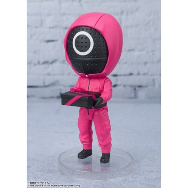 Squid Game Masked Worker Figuarts Mini Mini-Figure