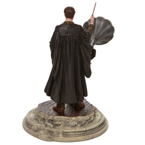 Wizarding World of Harry Potter Professor Remus Lupin Statue