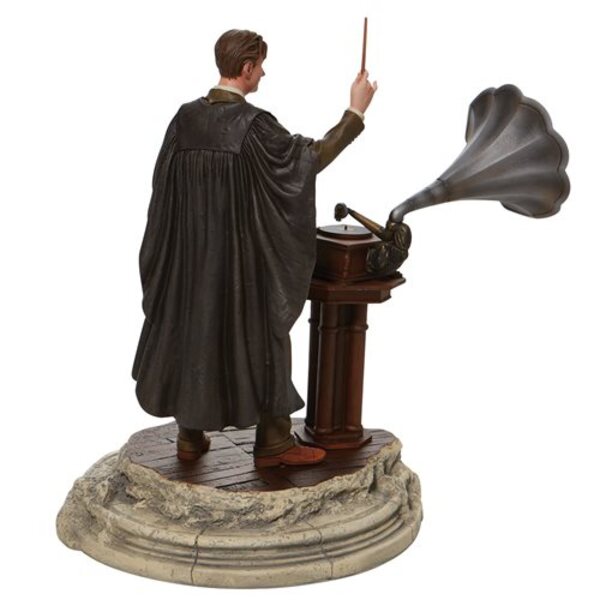 Wizarding World of Harry Potter Professor Remus Lupin Statue